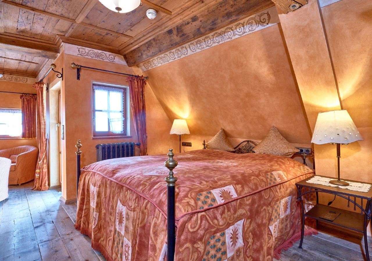 Doppelzimmer mit Balkon